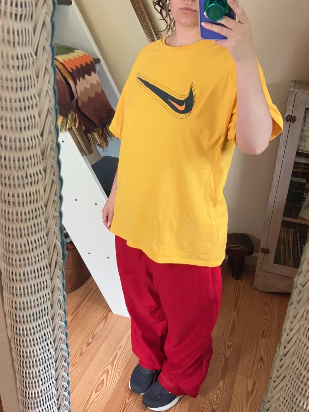 Nike Swoosh Oversized Tee Shirt Yellow Black Baggy Unisex Sporty Streetwear XL